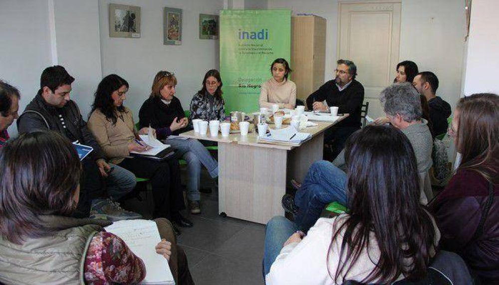 Analizan reinserci�n social de internos del Penal 