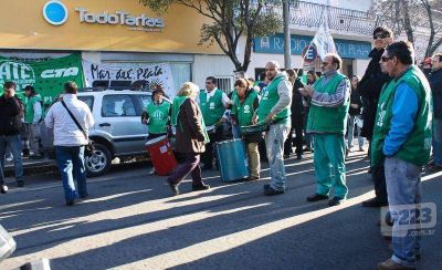 Todo Tartas: le roban el auto y documentaci�n a dirigente agredido