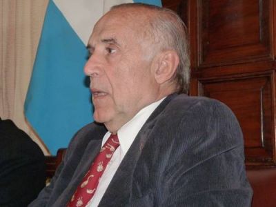 Passaglia anunci� que en agosto viene el gobernador Scioli
