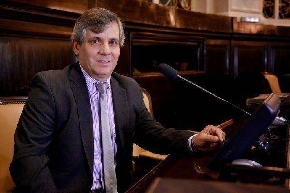 Diputados aprobaron pedido de informes de Britos por la Segunda Circunvalaci�n