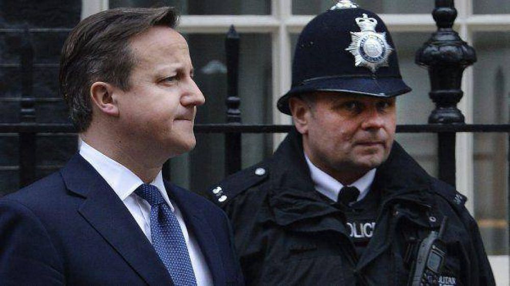 Condenaron a 18 meses de prisi�n al exjefe de prensa de David Cameron