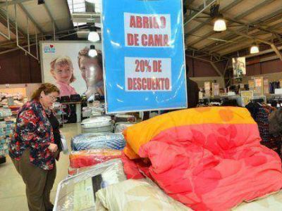 Con ventas retra�das, comercios ponen expectativas en el aguinaldo