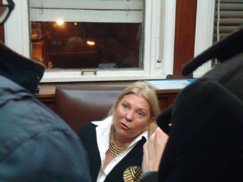 Elisa Carri� visit� La Plata para presentar su libro �Humanismo y Libertad�