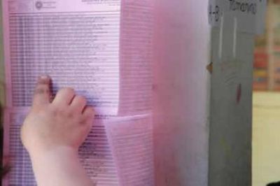 La Secretar�a Electoral eliminar� del Padr�n a mayores de cien a�os que no se reporten