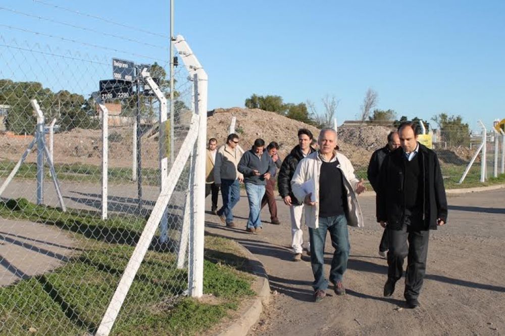 Avanzan las tareas previas a la construcci�n de 368 viviendas frente al Parque Federal