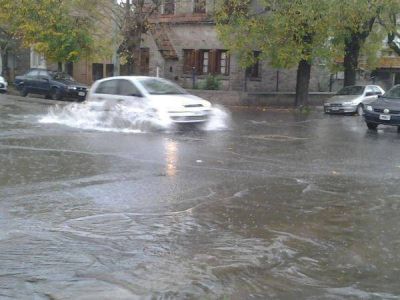 SOLICITAN PRECAUCI�N ANTE EL MAL TIEMPO