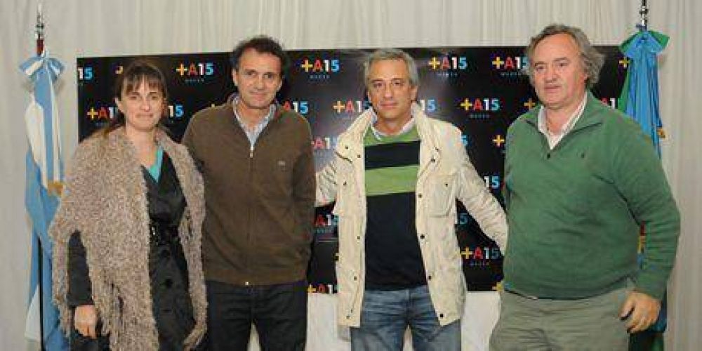 Katopodis, Eseverri y De la Torre en el plenario seccional del Frente Renovador