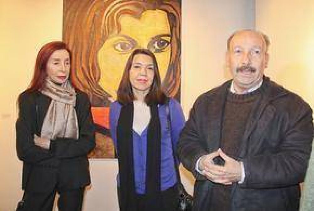 Con la presencia de Inza, qued inaugurada la muestra homenaje a Eduardo Iglesias Brickles