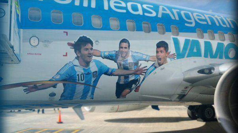 Aerol�neas Argentinas dispuso vuelos especiales a San Pablo por el partido de Argentina en semis