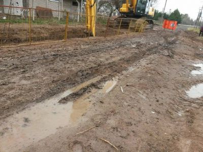 Vecinos del Lanusse se quejan de las calles de tierra