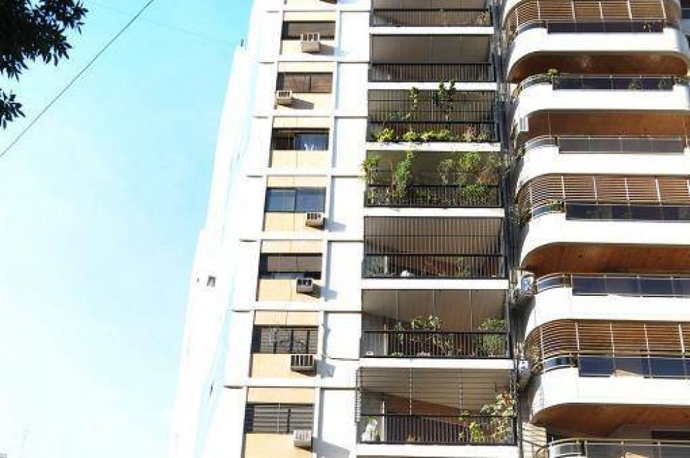 El 75% de los avisos inmobiliarios es de compraventa y con precios dolarizados