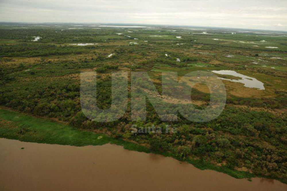 El r�o Paran� lleg� este domingo a 4,94 metros en Santa Fe y super� los pron�sticos