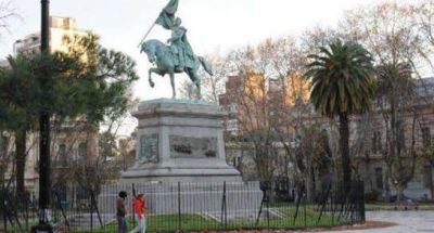 Para evitar el vandalismo, �rejas en los espacios verdes?