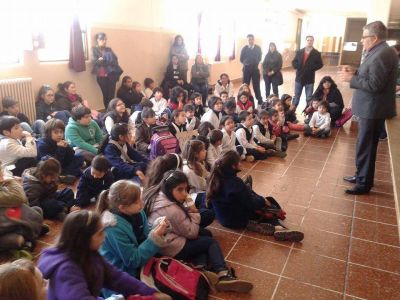 Normal Mixta: padres presentaron un recurso de amparo y dar�n clases en lugar de los docentes