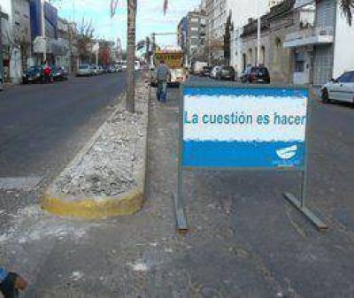 Avanza la obra sobre avenida Savio-Moreno  