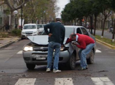 Violento choque en Paso y Villarino 