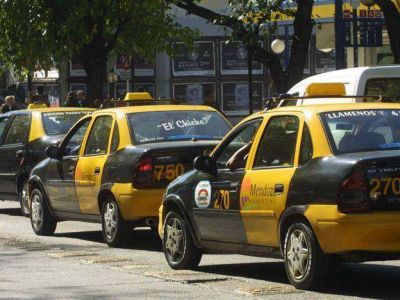 Para setiembre se espera un aumento en la tarifa de taxis