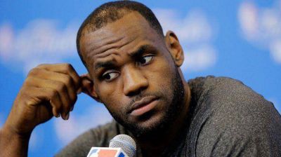 Los Angeles Lakers le ofrecen $85.500.000 a LeBron James