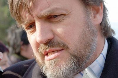 P�rez Cat�n: �La reelecci�n de Buzzi es un gesto marketinero para no perder poder�