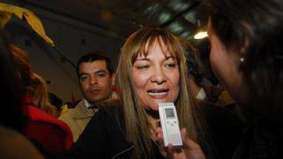 �El sector privado de la provincia est� pasando una crisis terminal, y al p�blico no le va mejor�