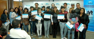 Katopodis entreg� certificados de formaci�n profesional