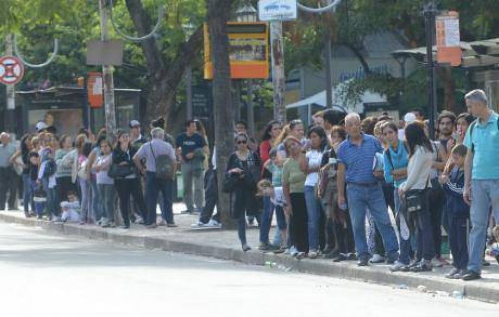 Transporte: 15 minutos m�s en la parada