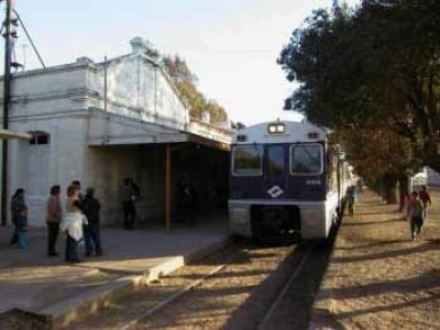Sola confirm� que el 19 regresa el tren a Pico