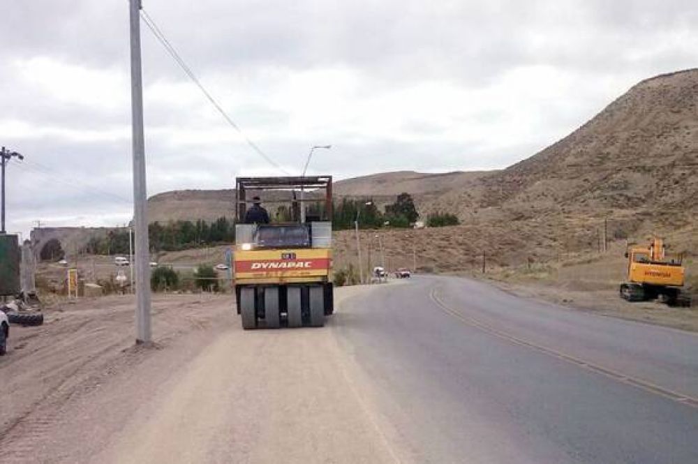 Provincia invirti ms de $ 7 millones en repavimentar acceso a barrio Laprida