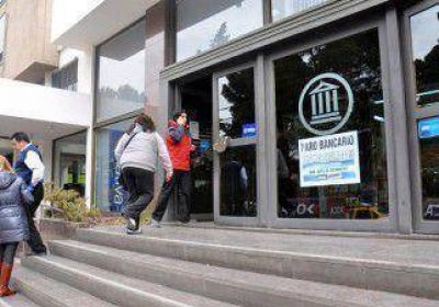 Veinte personas por d�a averiguan por el Procreauto 