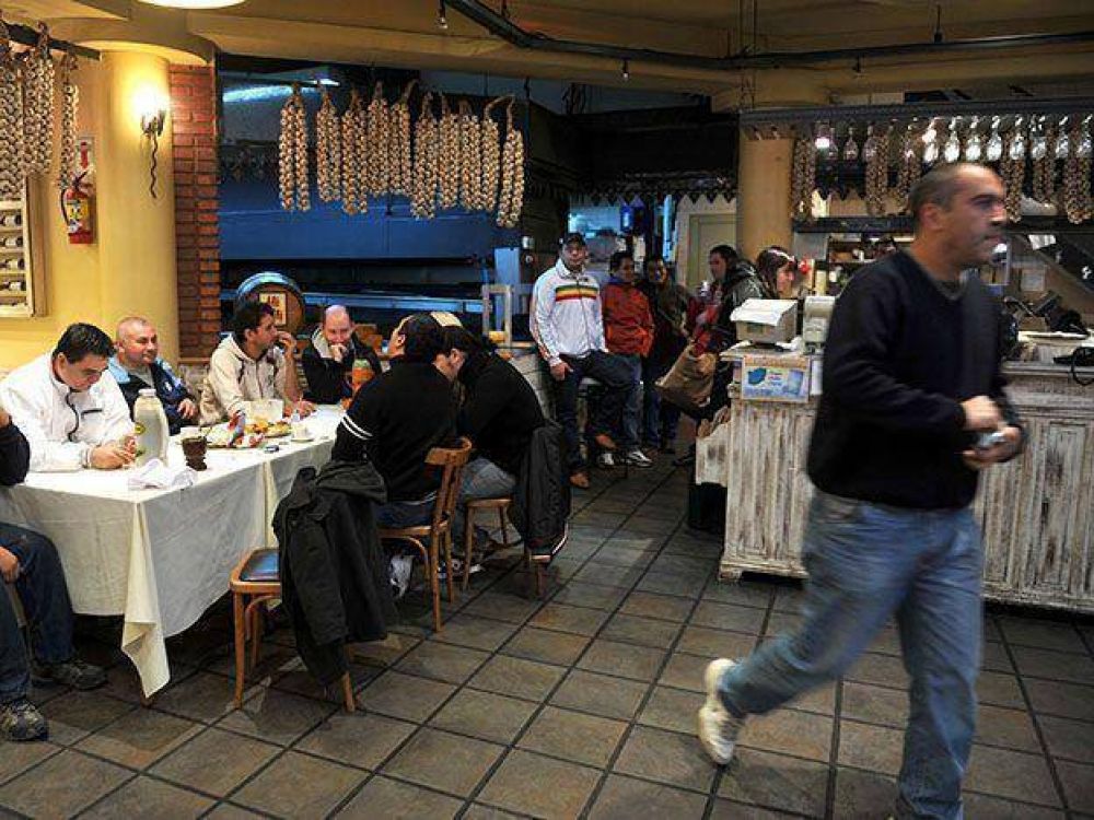 La AFIP no permitir� que los bares y hoteles emitan facturas tipo A