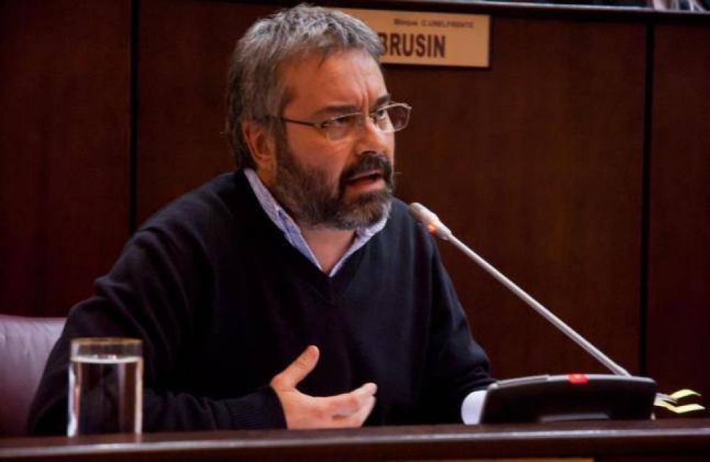 Intercede Canini por obras en Villa Ceferino