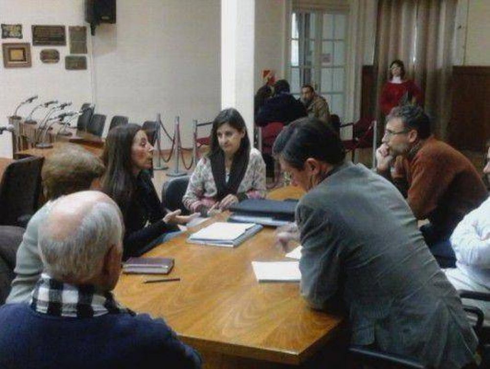 La provincia le debe 8 meses de alquiler a la cooperadora del ex Nacional