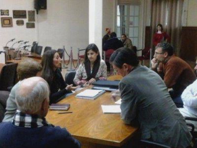 La provincia le debe 8 meses de alquiler a la cooperadora del ex Nacional