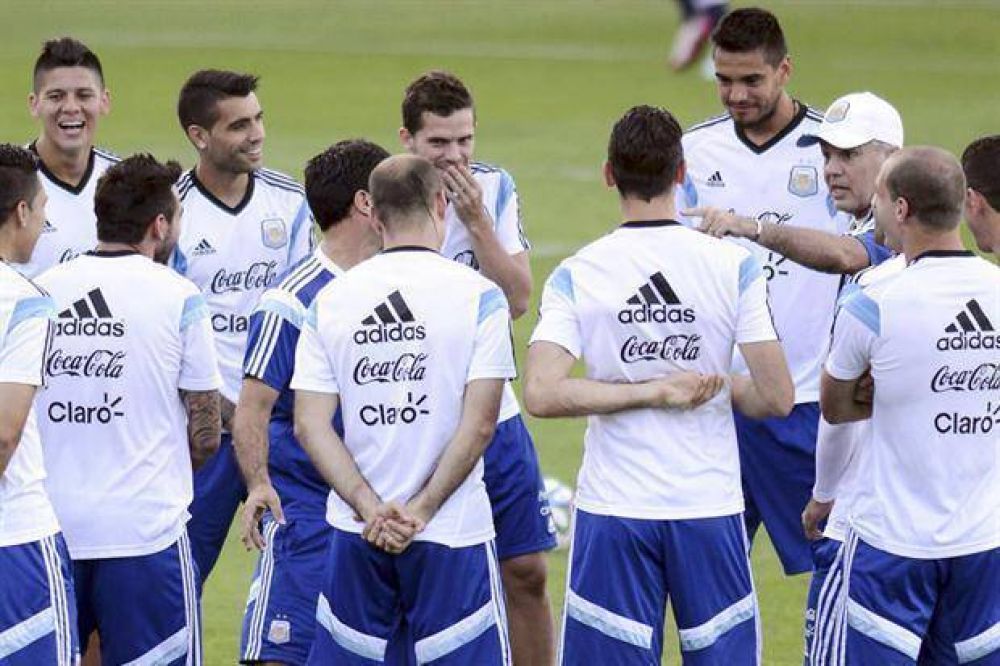Entre la l�nea de cinco y el 4-4-2: Sabella mantendr�a el esquema con Rojo y Enzo P�rez