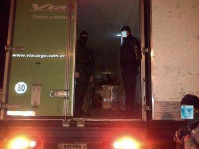 Polic�a encontr� drogas en cuatros veh�culos