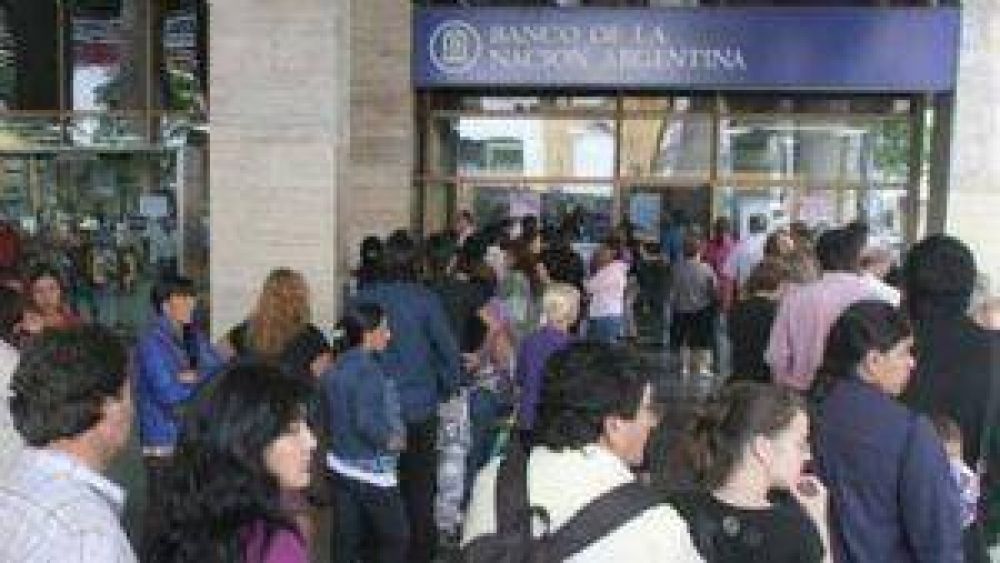 A pesar de la conciliaci�n obligatoria, se mantiene el paro bancario de este martes