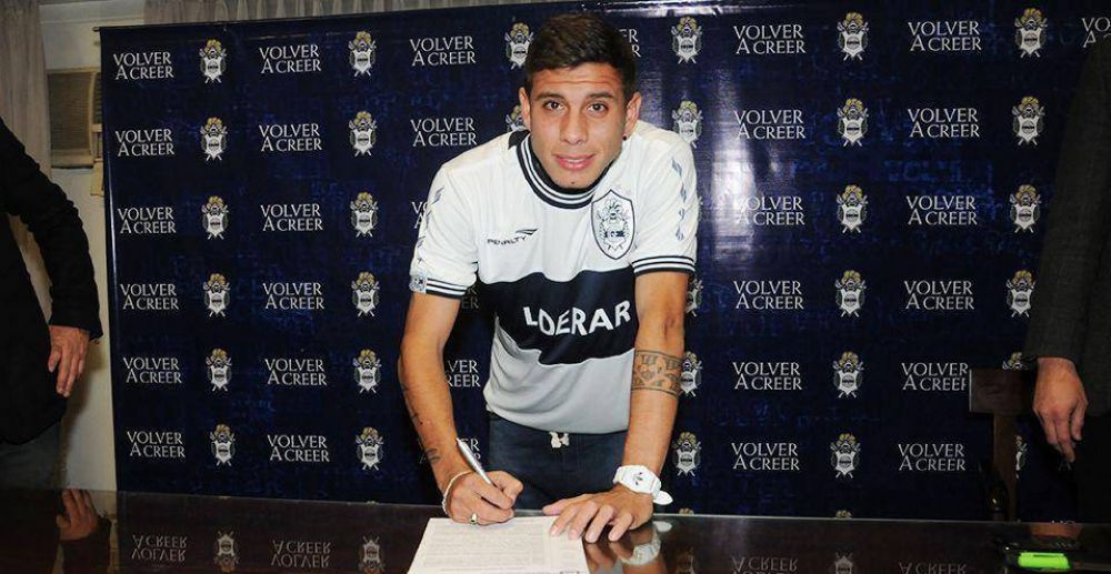 Ins�lito: G�mez firm� pero ten�a contrato en Uruguay