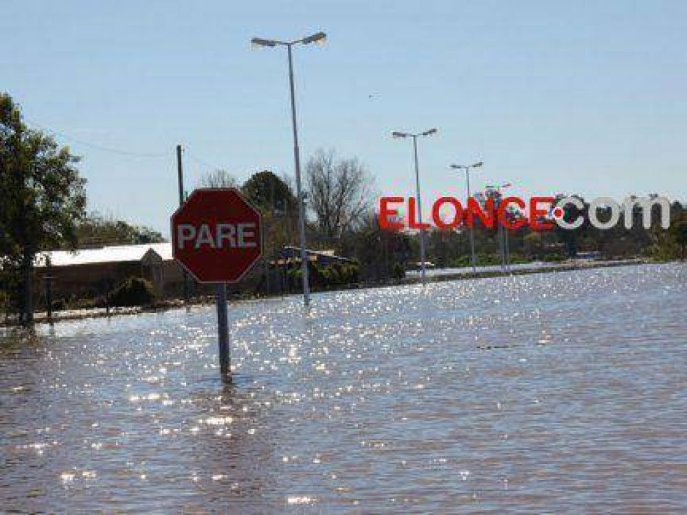 Crecida del ro Uruguay: Impactantes imgenes del avance de las aguas en Concordia