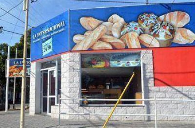 Por tercera vez en el a�o robaron en la panader�a frente a una Comisar�a