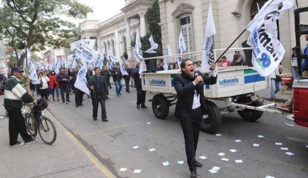 La Bancaria protest� en las calles del centro y no hubo atenci�n al p�blico