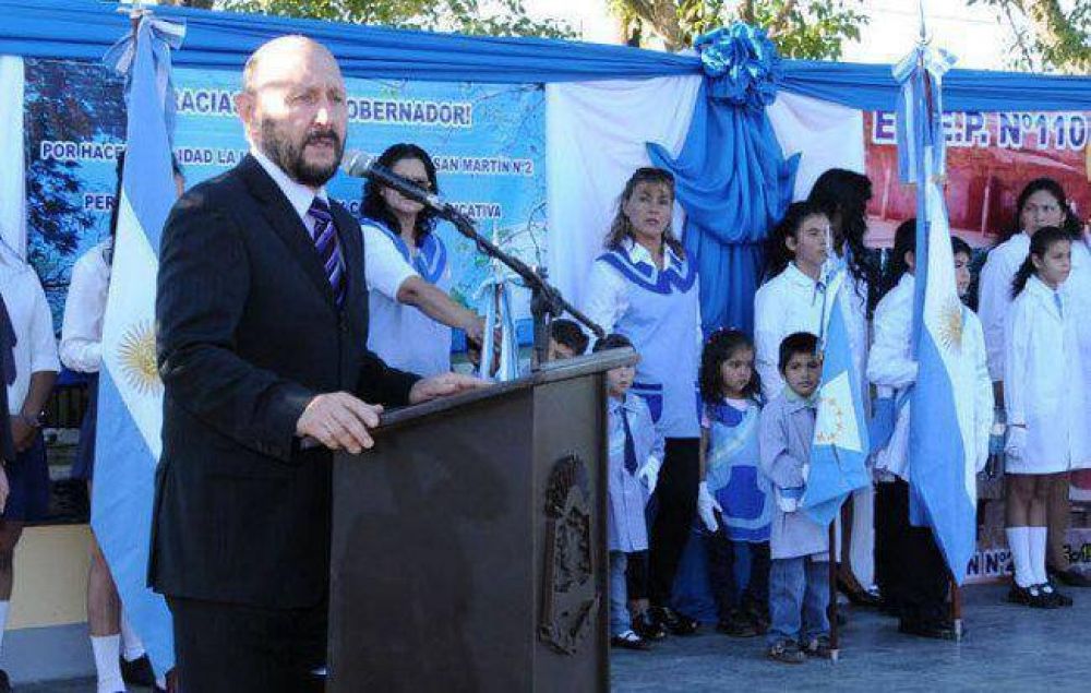 Insfr�n preside acto por el 198� aniversario de la independencia nacional