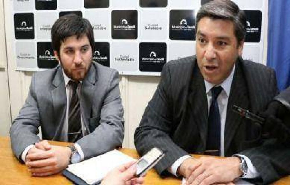 El Gobierno lunghista respald� a Di�guez, que ir� a la indagatoria y seguir� en su cargo