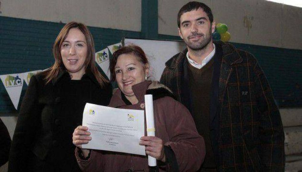 El IVC entreg� otras 200 escrituras