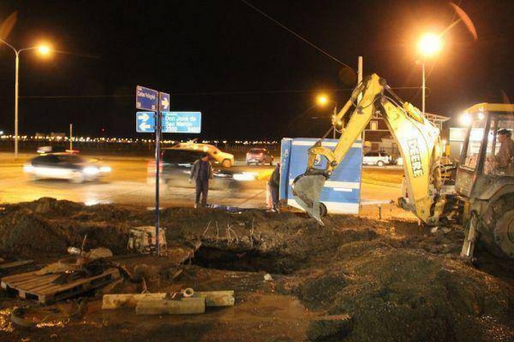 Es intensa la labor de obras sanitarias para restablecer el servicio de agua potable 