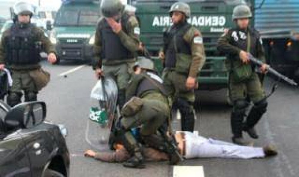 Cruces en el kirchnerismo por la represi�n en Panamericana