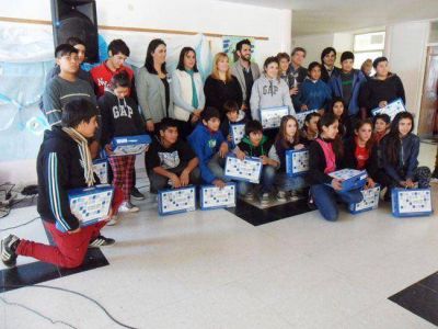 Entregaron netbooks
