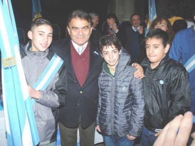 Por la Soberan�a y la Patria