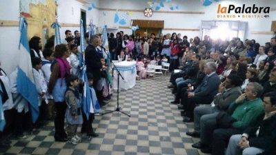 Pradere se visti� de celeste y blanco en el D�a de la Independencia
