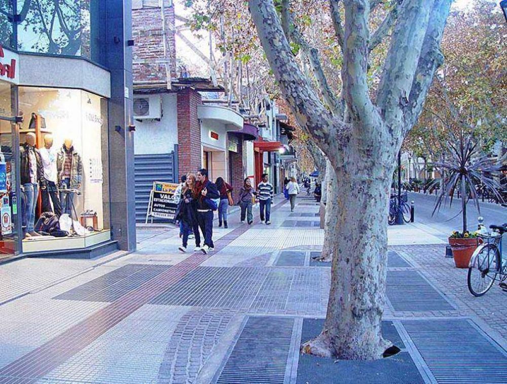 El 45% del empleo local lo produce el rubro de servicios