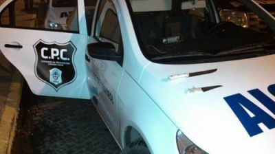 Tras r�pido operativo policial un adolescente fue detenido luego de intentar asaltar a una pareja y herir a un hombre